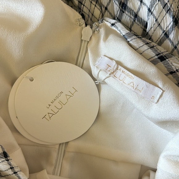 *NWT La Maison Talulah Wild Hearts Long Sleeve Mini Dress - Picture 7 of 8